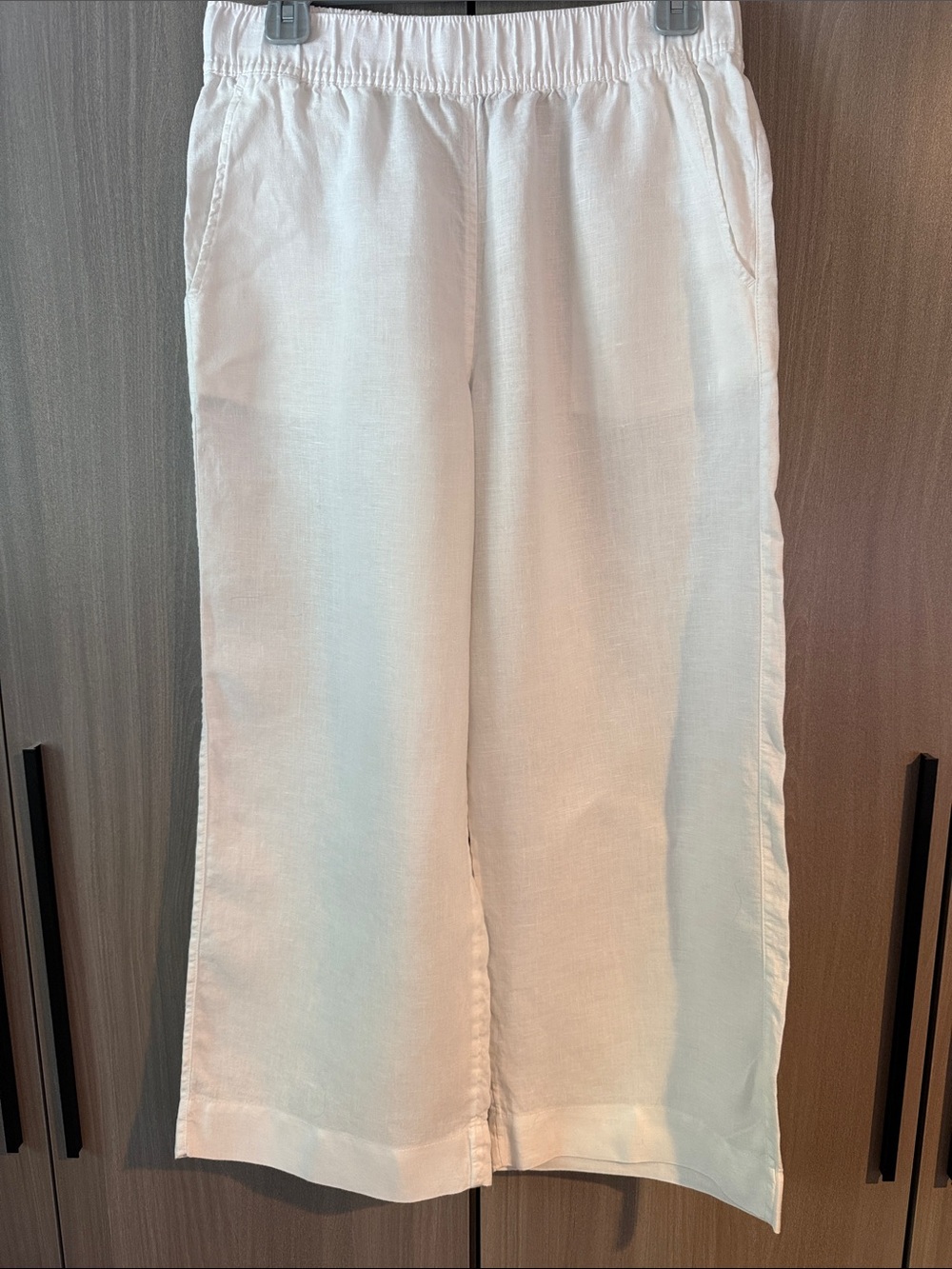 Tahari White 100% Linen Top